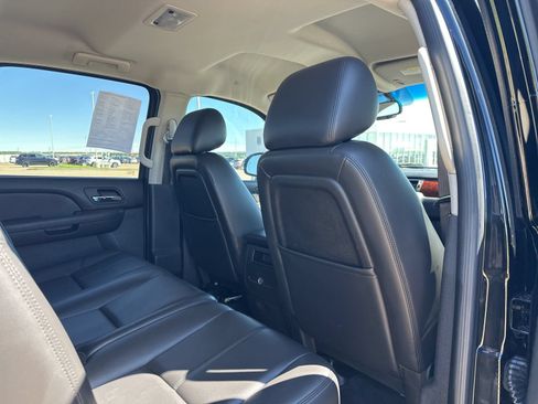 Used 2010 GMC Sierra 1500 SLT w/ SLT Convenience Package AWD/4WD image 29