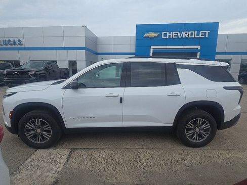 New 2026 Chevrolet Traverse LT w/ LPO, Floor Liner Package AWD/4WD image 7