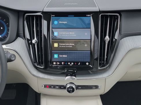 Used 2024 Volvo XC60 B5 Ultimate image 22