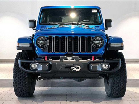 Used 2024 Jeep Wrangler Unlimited Rubicon AWD/4WD image 13