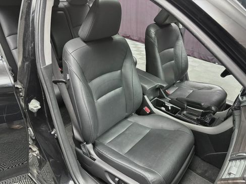 Used 2016 Honda Accord EX-L V6 Sedan image 31
