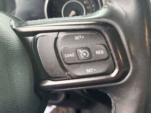 Used 2019 Jeep Wrangler Unlimited Sport S AWD/4WD image 32