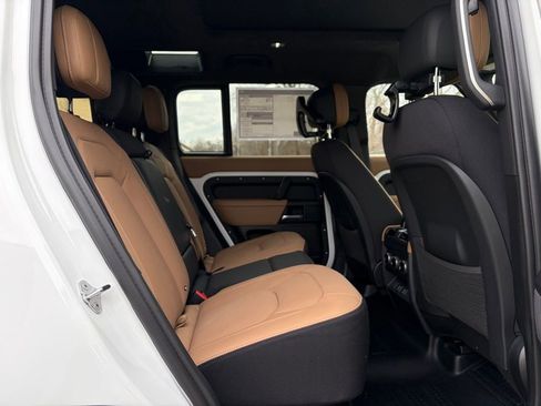 New 2026 Land Rover Defender 110 V8 AWD/4WD image 17