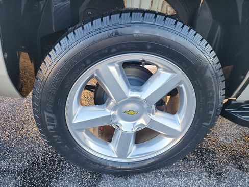 Used 2013 Chevrolet Tahoe LT w/ Texas Edition image 3