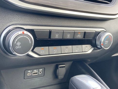 Used 2025 Nissan Altima 2.5 SV image 24