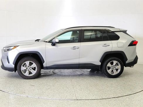 Used 2024 Toyota RAV4 XLE FWD image 4