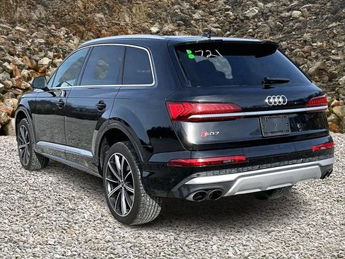 Used 2022 Audi SQ7 Premium Plus w/ SQ7 Executive Package image 11