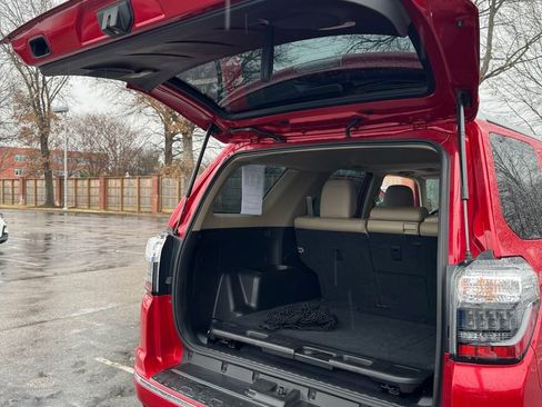 Used 2020 Toyota 4Runner Limited image 32