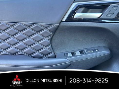 Used 2024 Mitsubishi Outlander SEL AWD/4WD image 11