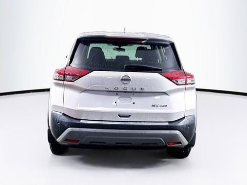 Used 2021 Nissan Rogue SV image 6