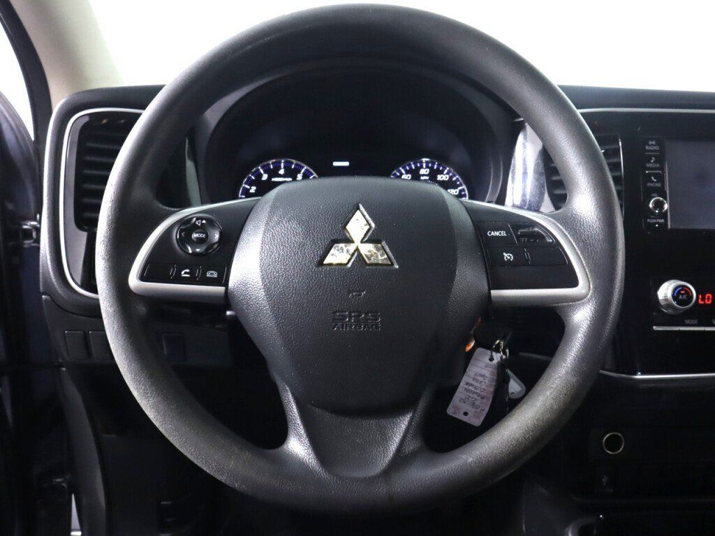 Used 2020 Mitsubishi Outlander ES AWD/4WD image 12