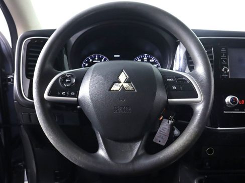 Used 2020 Mitsubishi Outlander ES AWD/4WD image 12