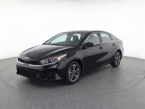 Used 2023 Kia Forte LXS w/ LXS Technology Package FWD image 1