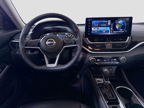 Used 2024 Nissan Altima 2.0 SR image 25