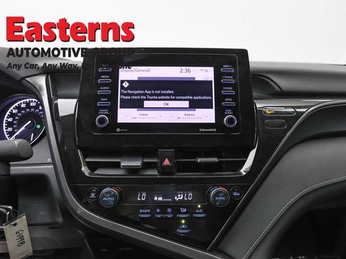Used 2024 Toyota Camry SE FWD image 11