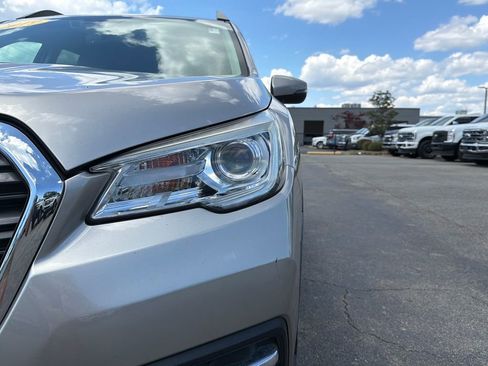 Used 2019 Subaru Ascent Limited AWD/4WD image 10