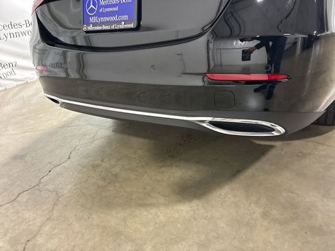 Used 2025 Mercedes-Benz C 300 4MATIC Sedan image 10