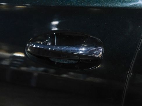 Used 2020 Mercedes-Benz GLE 350 w/ Parking Assist Package image 38