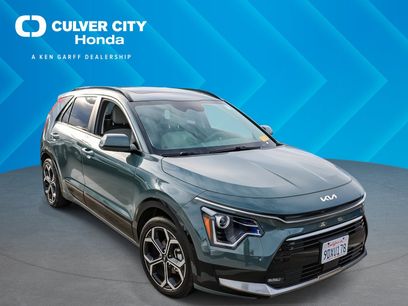 Used 2023 Kia Niro EX Touring
