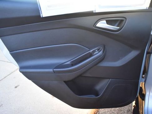 Used 2014 Ford Focus SE w/ Equipment Group 201A image 29