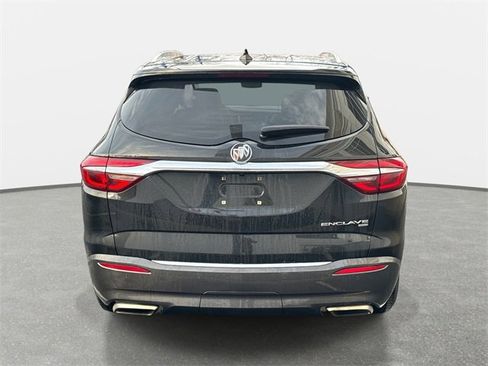 Used 2019 Buick Enclave Essence image 4