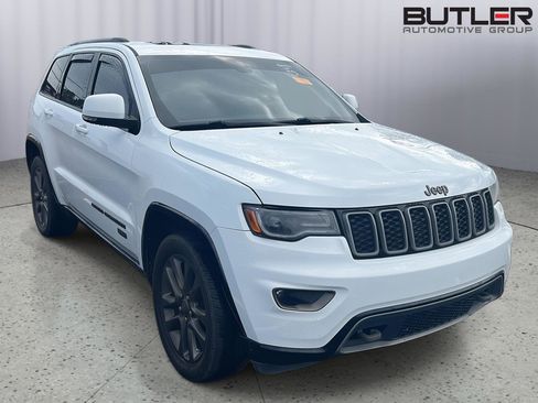 Used 2016 Jeep Grand Cherokee Limited 75th Anniversary image 6