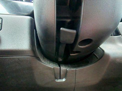 Used 2025 Chevrolet Silverado 1500 LT AWD/4WD image 24