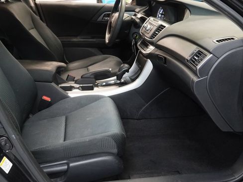 Used 2014 Honda Accord LX image 23