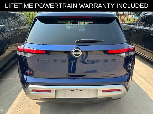 Used 2023 Nissan Pathfinder SL w/ SL Premium Package FWD image 16
