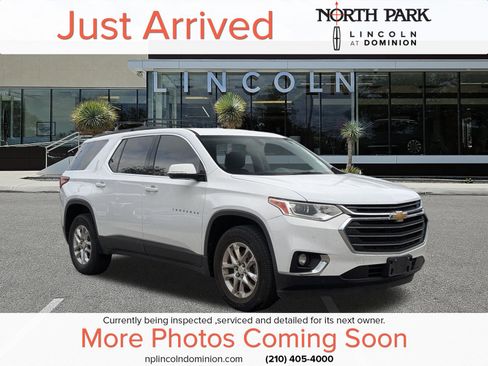 Used 2019 Chevrolet Traverse LT FWD image 1