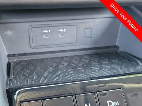 Used 2025 Nissan Murano SV FWD image 12