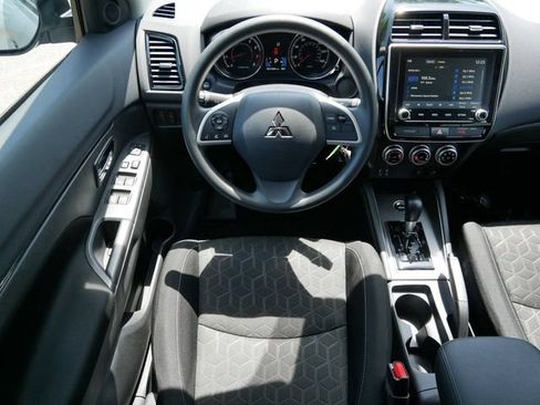 Used 2026 Mitsubishi Outlander Sport ES AWD/4WD image 12