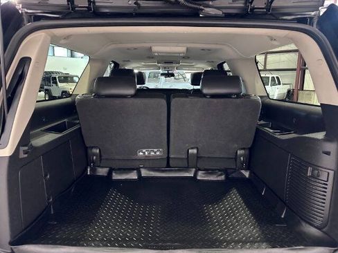 Used 2013 Chevrolet Suburban LT w/ Luxury Package AWD/4WD image 23