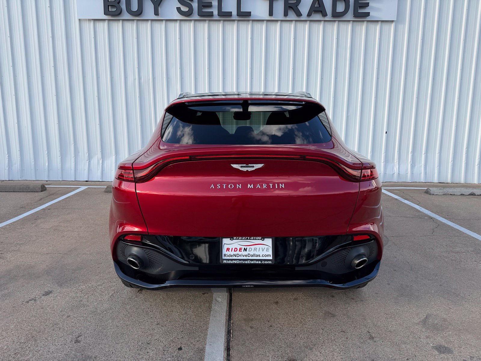 Used 2021 Aston Martin DBX AWD/4WD image 6