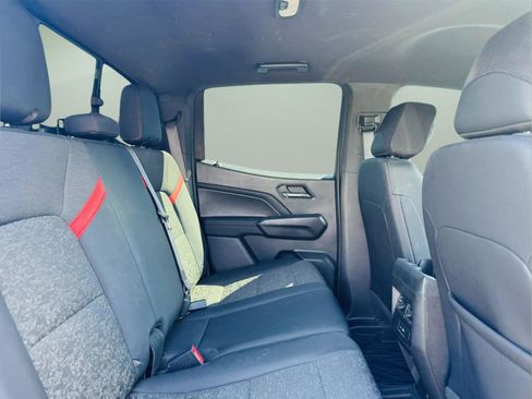 Used 2023 Chevrolet Colorado Z71 image 25