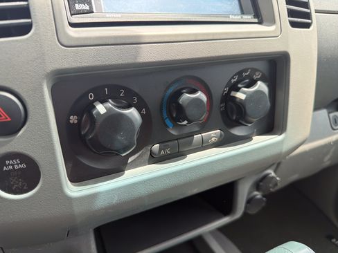 Used 2006 Nissan Frontier XE w/ (G01) XE Preferred Pkg RWD image 23