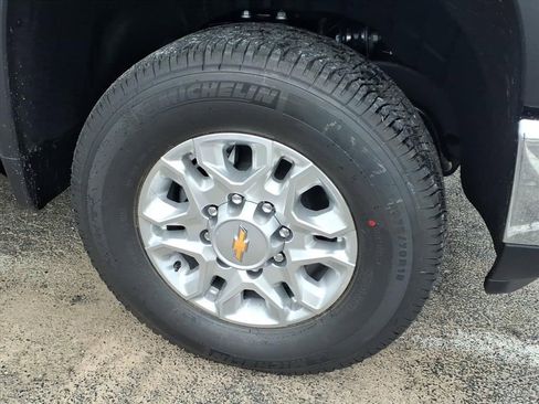 New 2026 Chevrolet Silverado 2500 LTZ w/ LTZ Convenience Package AWD/4WD image 11