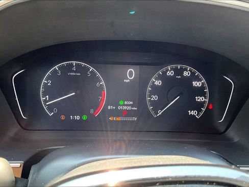 Used 2025 Honda Pilot EX-L image 12