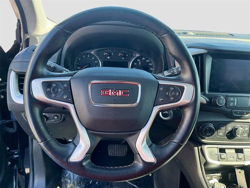 Used 2023 GMC Terrain SLT image 11
