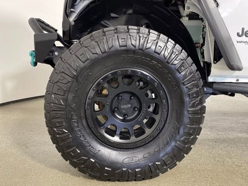 Used 2021 Jeep Wrangler Unlimited Sport image 11