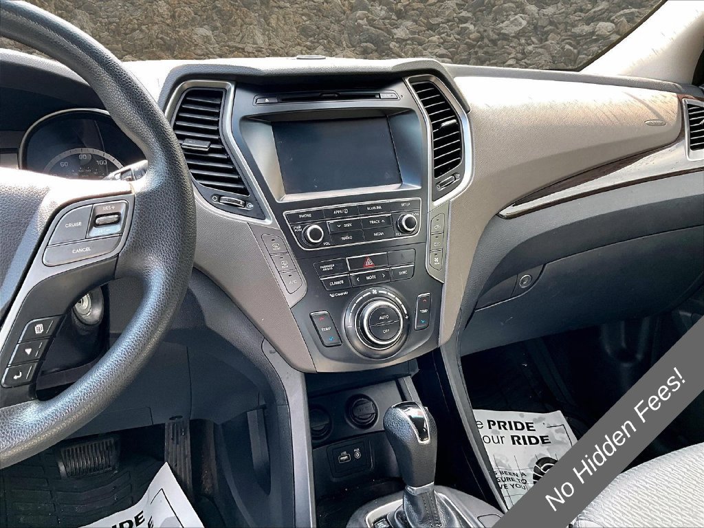 Used 2019 Hyundai Santa Fe XL SE AWD/4WD image 6
