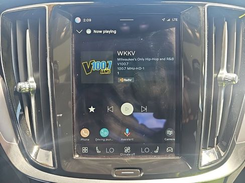 Used 2024 Volvo S60 B5 Core FWD image 19