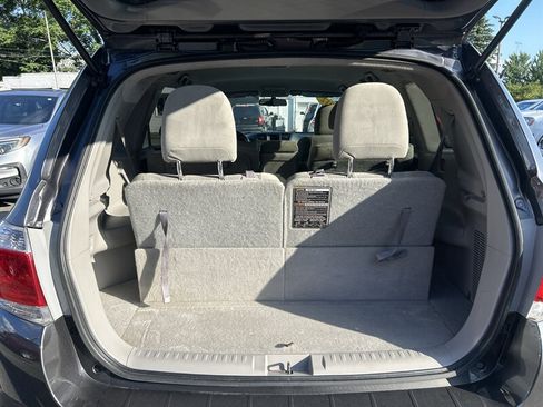 Used 2012 Toyota Highlander 4WD w/ Tech Pkg image 8
