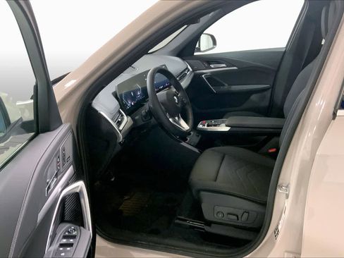New 2026 BMW X1 xDrive28i w/ Technology Package AWD/4WD image 9