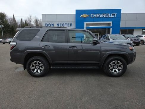 Used 2020 Toyota 4Runner TRD Off-Road image 27