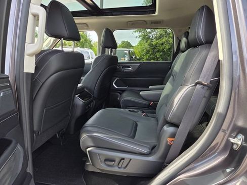 Used 2025 INFINITI QX80 Luxe w/ Cargo Package AWD/4WD image 13