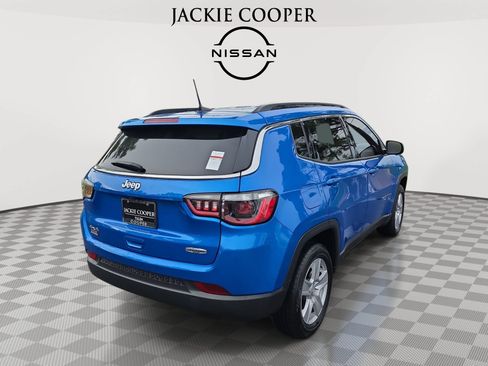 Used 2022 Jeep Compass Latitude w/ Convenience Group AWD/4WD image 5