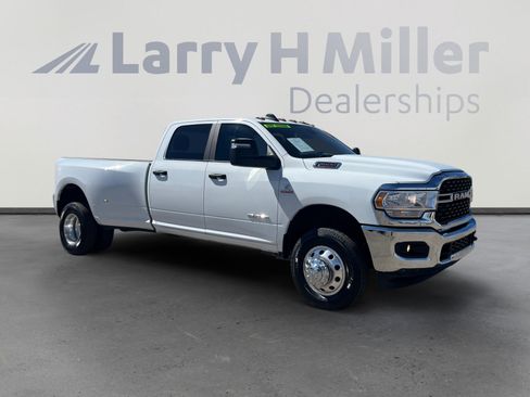 Used 2024 RAM 3500 Big Horn image 7