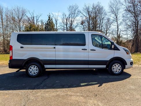 Used 2023 Ford Transit 350 XLT image 4