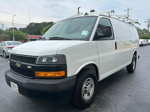 Used 2019 Chevrolet Express 2500 w/ Driver Convenience Package RWD image 4